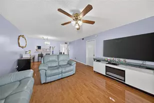 10145 Sunrise Lakes Blvd, Sunrise, FL 33322 - Photo 7