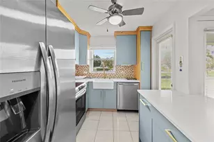 808 SE 7th St, Deerfield Beach, FL 33441 - Photo 23