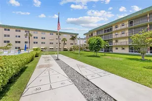 808 SE 7th St, Deerfield Beach, FL 33441 - Photo 5