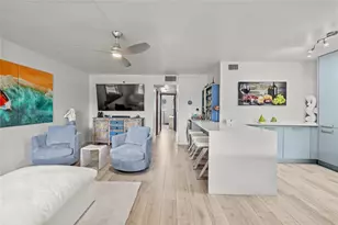 808 SE 7th St, Deerfield Beach, FL 33441 - Photo 9