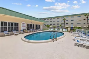 808 SE 7th St, Deerfield Beach, FL 33441 - Photo 35