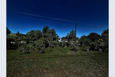 1390 NW 70th Ln, Margate, FL 33063 - Photo 27