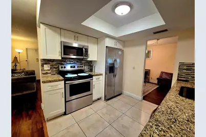 1390 NW 70th Ln, Margate, FL 33063 - Photo 15