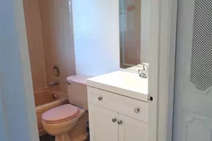 7320 Lake Cir Dr, Margate, FL 33063 - Photo 17