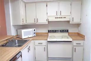 7320 Lake Cir Dr, Margate, FL 33063 - Photo 5