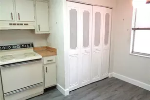 7320 Lake Cir Dr, Margate, FL 33063 - Photo 7