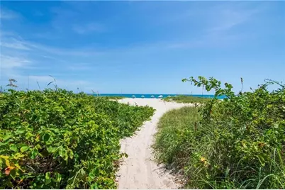 900  Jasmine Lane, Unit #203, Vero Beach, FL 32963 - Photo 13