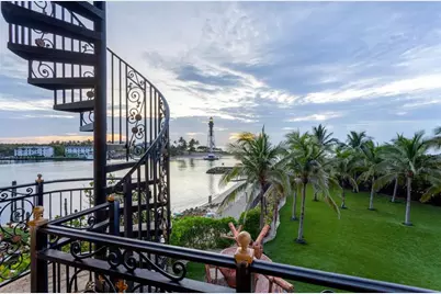 2306  Bay Dr, Pompano Beach, FL 33062 - Photo 33