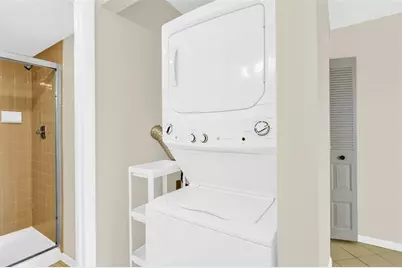 10304  Sunrise Lakes Blvd, Unit #106, Sunrise, FL 33322 - Photo 23