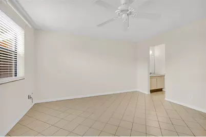 10304  Sunrise Lakes Blvd, Unit #106, Sunrise, FL 33322 - Photo 17