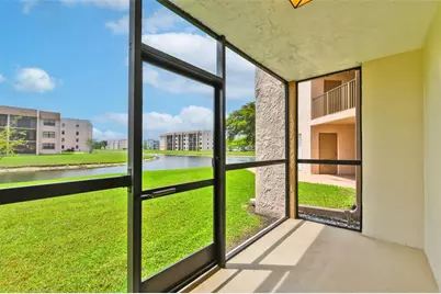 10304  Sunrise Lakes Blvd, Unit #106, Sunrise, FL 33322 - Photo 3