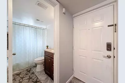 1672 SE Green Acres Cir, Unit #B-104, Port Saint Lucie, FL 34952 - Photo 13