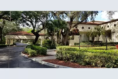 9491  Evergreen Pl, Unit #304, Davie, FL 33324 - Photo 3