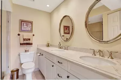 330 SE 20th Ave, Unit #307, Deerfield Beach, FL 33441 - Photo 11