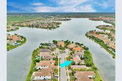 10250  Peninsula Pl, Parkland, FL 33076 - Photo 3