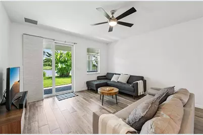 1910  Harding St, Lake Worth Beach, FL 33460 - Photo 5