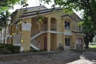 2465 NW 33rd St, Oakland Park, FL 33309 - Photo 7