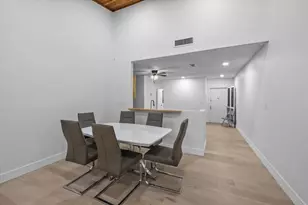 8337 NW 37th Pl, Sunrise, FL 33351 - Photo 7