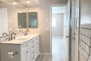 764 SW 7th St, Boca Raton, FL 33486 - Photo 21