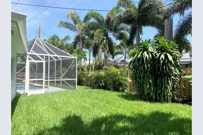 764 SW 7th St, Boca Raton, FL 33486 - Photo 35