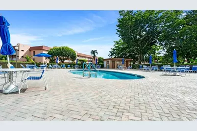 9581  Sunrise Lakes Blvd, Unit #309, Sunrise, FL 33322 - Photo 35