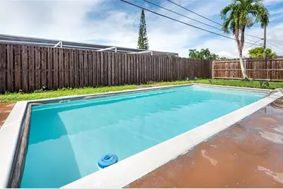 9081 NW 21st Mnr, Sunrise, FL 33322 - Photo 17