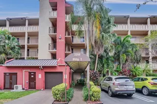 2208 S Cypress Bend Dr, Pompano Beach, FL 33069 - Photo 45