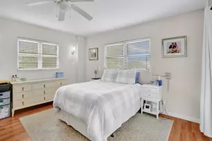 2208 S Cypress Bend Dr, Pompano Beach, FL 33069 - Photo 15