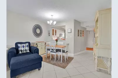 2208 S Cypress Bend Dr, Unit #401, Pompano Beach, FL 33069 - Photo 9