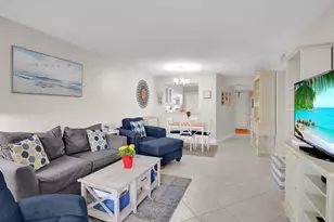 2208 S Cypress Bend Dr, Pompano Beach, FL 33069 - Photo 5