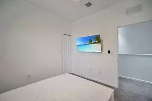 378 NE 47th Pl, Deerfield Beach, FL 33064 - Photo 23