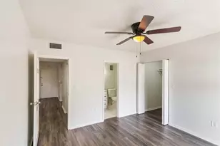 5100 SW 41st St, Pembroke Park, FL 33023 - Photo 13