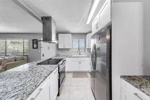 7466 Ashmont Cir, Tamarac, FL 33321 - Photo 7