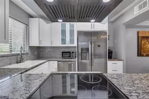 7466 Ashmont Cir, Tamarac, FL 33321 - Photo 11