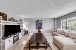 7466 Ashmont Cir, Tamarac, FL 33321 - Photo 3