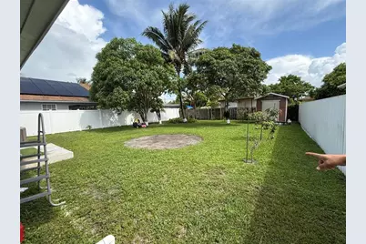 5101 SW 24th St, West Park, FL 33023 - Photo 21