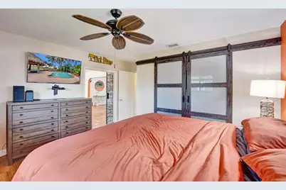 60 SE 10th St, Pompano Beach, FL 33060 - Photo 29