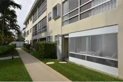 1951 NE 39th St, Unit #141, Lighthouse Point, FL 33064 - Photo 13