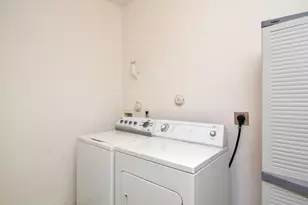 676 W Palm Aire Dr, Pompano Beach, FL 33069 - Photo 41