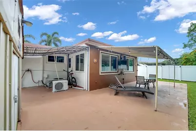 2011 N 31st Ave, Hollywood, FL 33021 - Photo 23