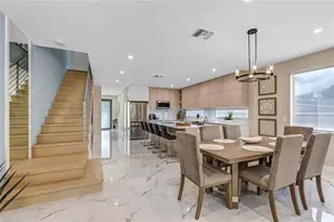 811 SW 10th Terrace, Fort Lauderdale, FL 33315 - Photo 13