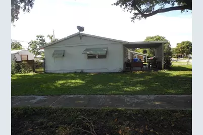 1700 SW 69th Ter, North Lauderdale, FL 33068 - Photo 3