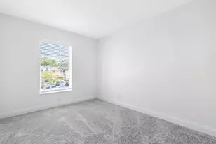 7500 NW 75th St, Tamarac, FL 33321 - Photo 9