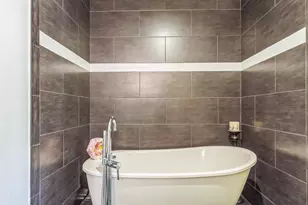 8039 N Tranquility Lake Dr, Delray Beach, FL 33446 - Photo 25