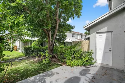 4761 SW 14th Place, Unit #4761, Deerfield Beach, FL 33442 - Photo 19