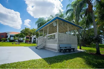 4003  Islewood D, Unit #4, Deerfield Beach, FL 33442 - Photo 31