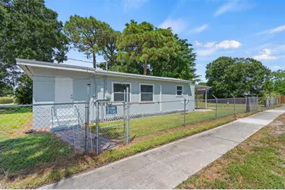 1824 S 29th St, Fort Pierce, FL 34947 - Photo 7