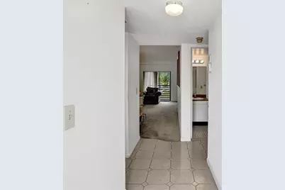 10434  Sunrise Lakes Blvd, Unit #202, Sunrise, FL 33322 - Photo 3