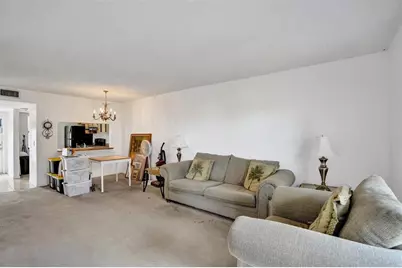 10434  Sunrise Lakes Blvd, Unit #202, Sunrise, FL 33322 - Photo 7