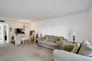 10434 Sunrise Lakes Blvd, Sunrise, FL 33322 - Photo 7